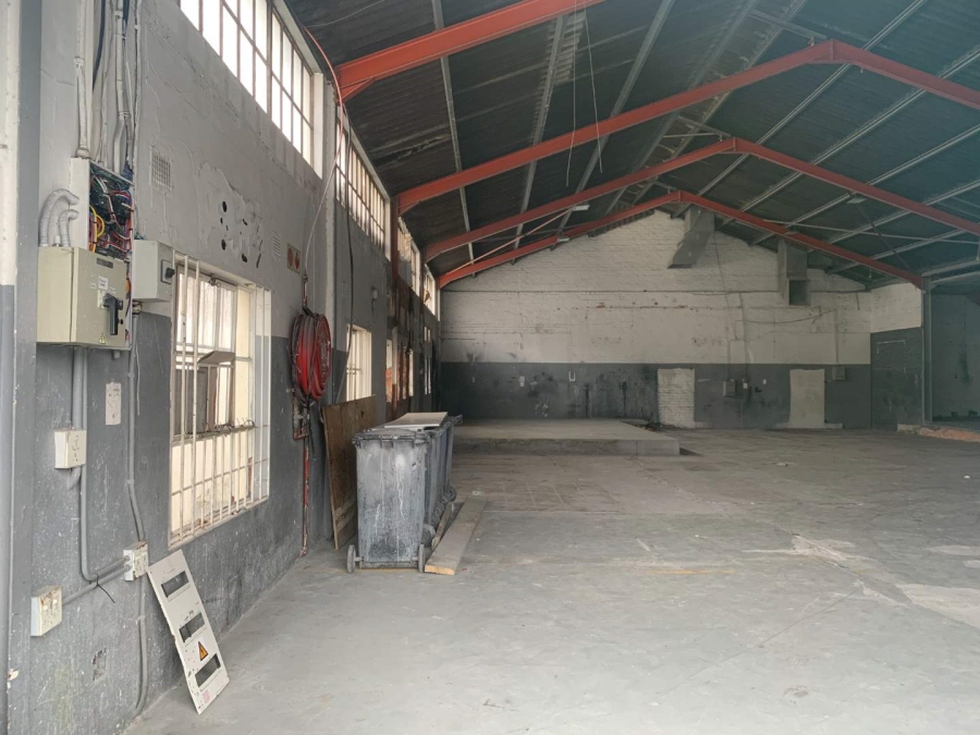 To Let Commercial Property for Rent in Oakdale Western Cape